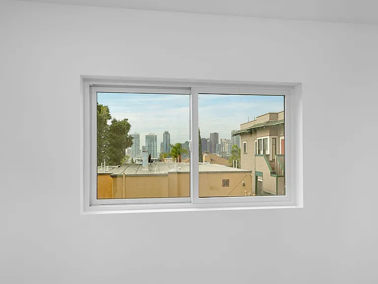 954 23rd St Apartments | Golden Hill Near Downtown & Balboa Park — Photo 9