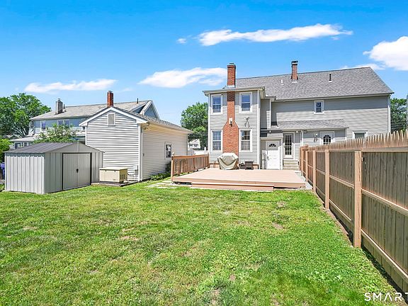 4th image of 107 Washington Circle