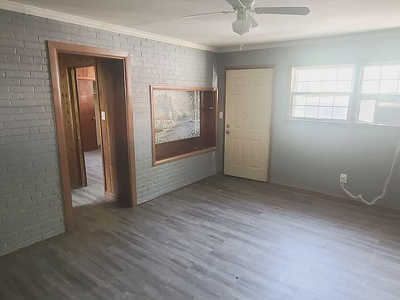4th image of 120 Regan St #1R