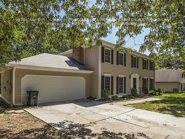2693 Ashworth Cir — Photo 2