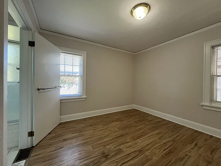 2417 N Rosa Parks Way — Photo 18