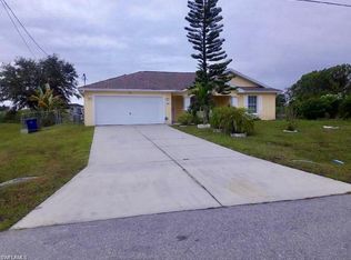 3807 22nd St SW, Lehigh Acres, FL 33976