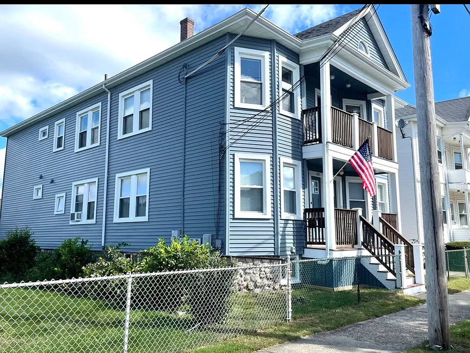 235 Harwich St #2W