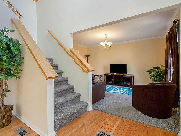 7848 Trotters Park St — Photo 3