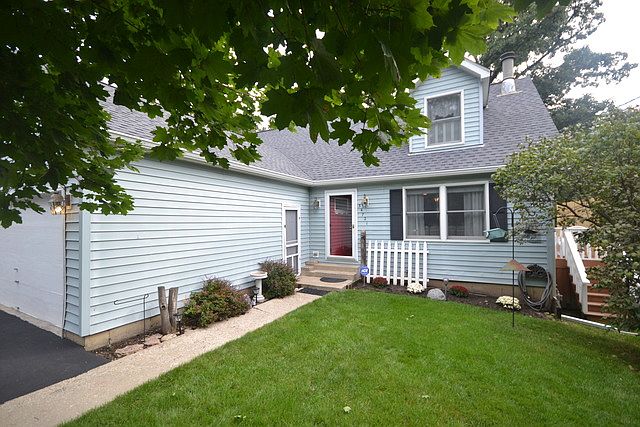 1st image of 34721 N Peterson Ave