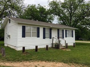 1702 Dallas Ave, Brownwood, TX 76801