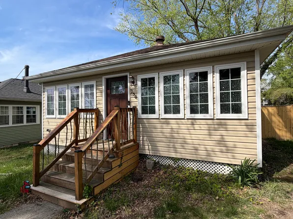 250 Bay Ave, Prince Frederick, MD 20678