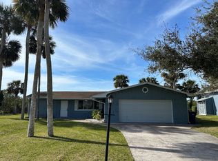 50 Oak Tree Dr, New Smyrna Beach, FL 32169