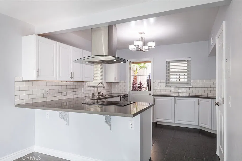 3 bed, 1392 sqft, $6,500 — Photo 4