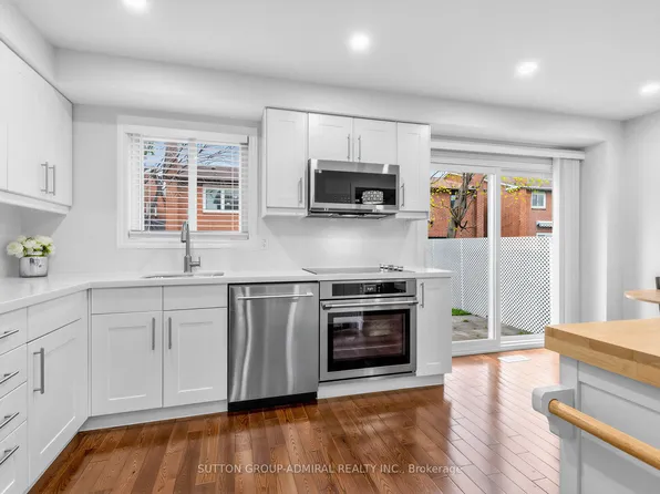 155 Mabley Cres, Vaughan, ON L4J 2Z7
