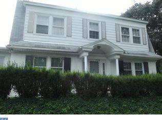 240 County Line Rd, Philadelphia, PA 19116