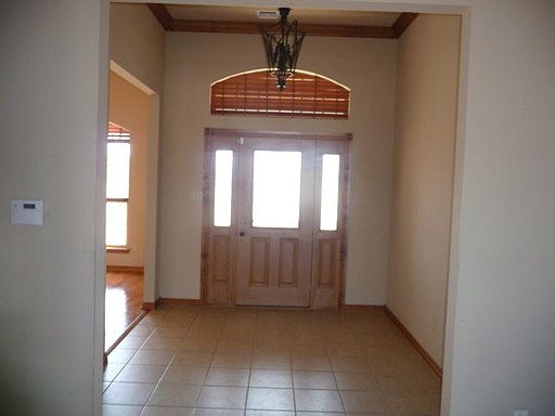 4th image of 62 NW Sandy Trail Ln