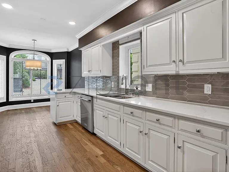 3638 Peachtree Rd NE #206 — Photo 5