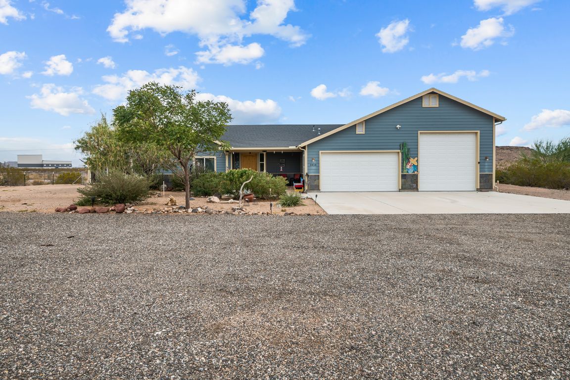 3410 W Rancho Rd-3