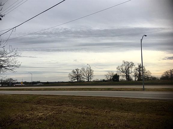 2nd image of 1137 Industrial Dr W