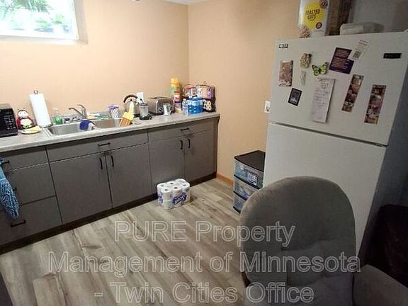 4th image of 1212 Sibley St #2