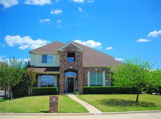 2905 Saint Martin Dr, Mansfield, TX 76063
