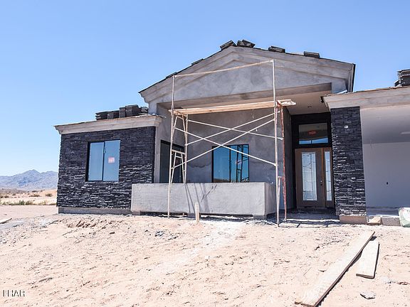2nd image of 4757 N Diana Ave