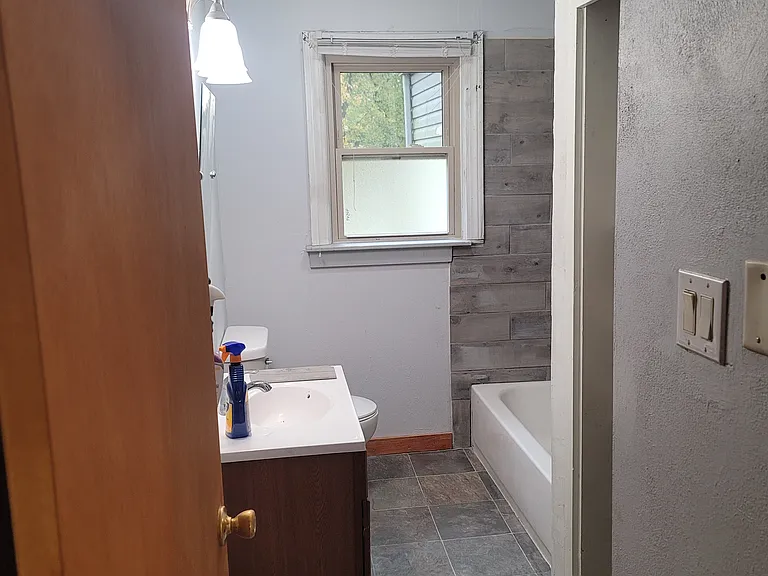 5418 Main St — Photo 11