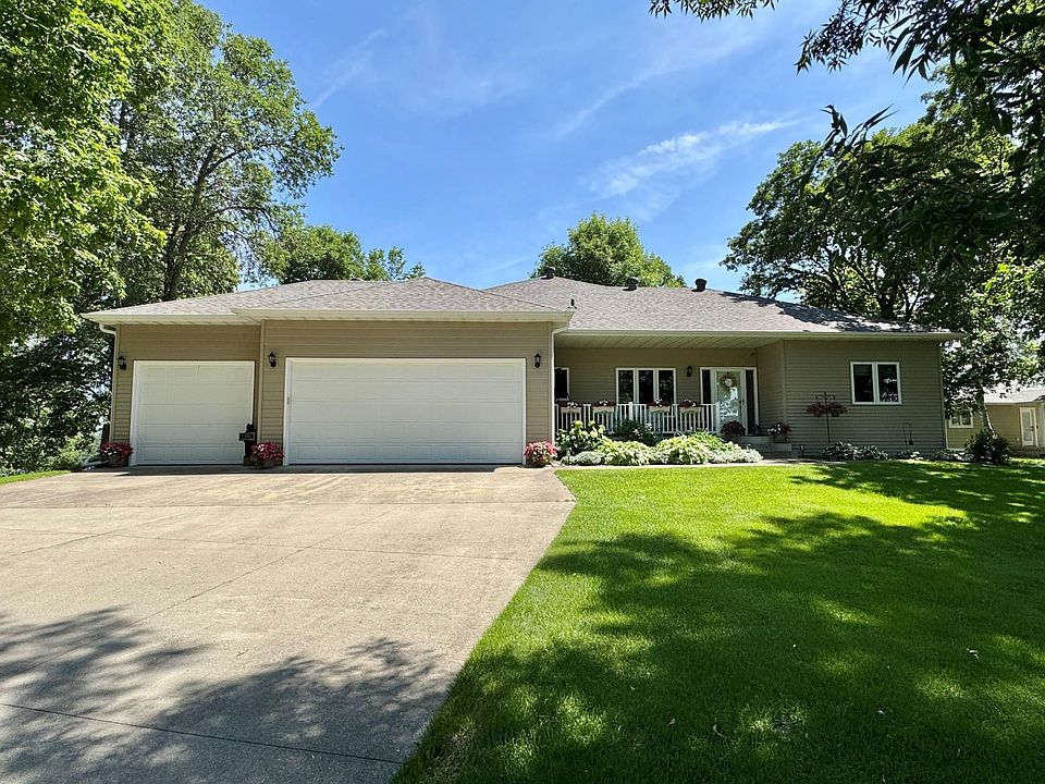 1st image of 33678 Wildwood Dr