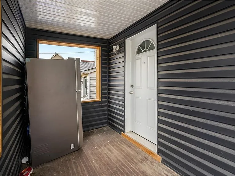27 Jones Ln — Photo 2