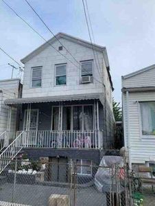 8813 GLENWOOD Road, Brooklyn, NY, 11236
