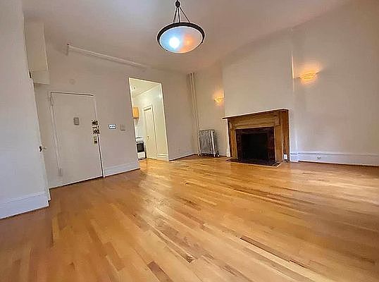 5th image of 339 W 84th St #5