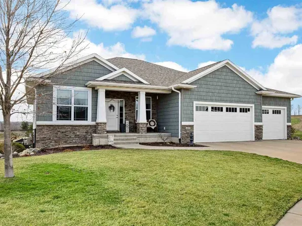 6803 Valley View Ct NW, Palo, IA 52324