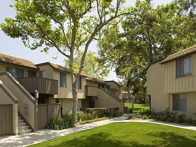 Deerfield Apartment Homes — Photo 16