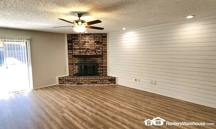 7517 Oak Ridge Dr — Photo 3