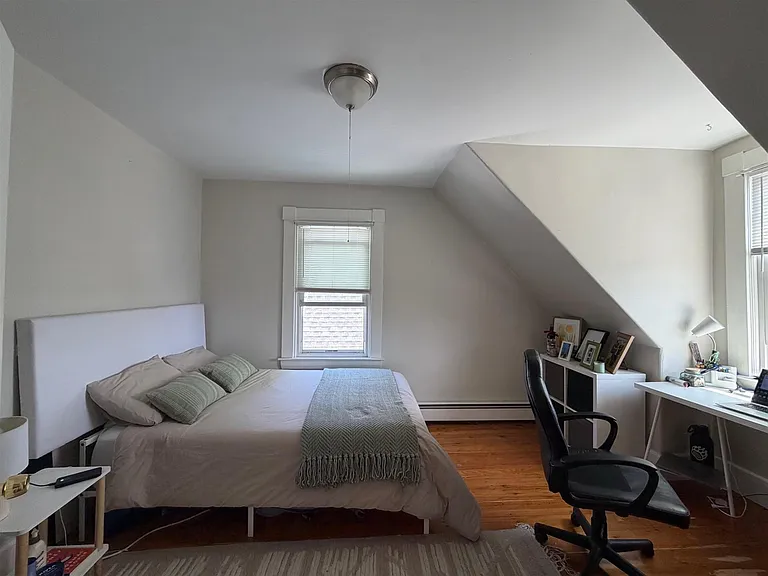 13 Concord Ave #2 — Photo 9