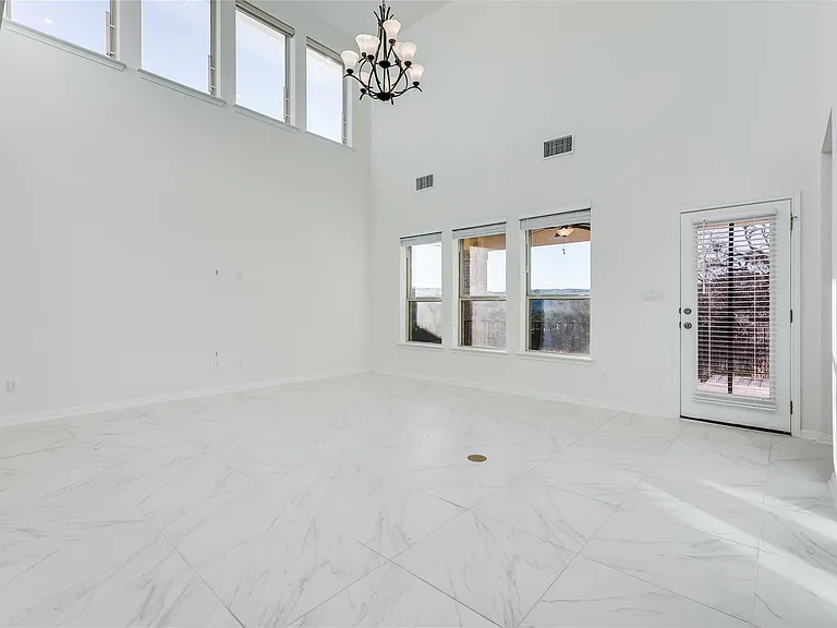 4621 Modena Bay Bnd — Photo 8