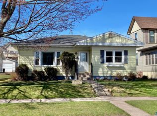 517 3rd Ave, Two Harbors, MN 55616