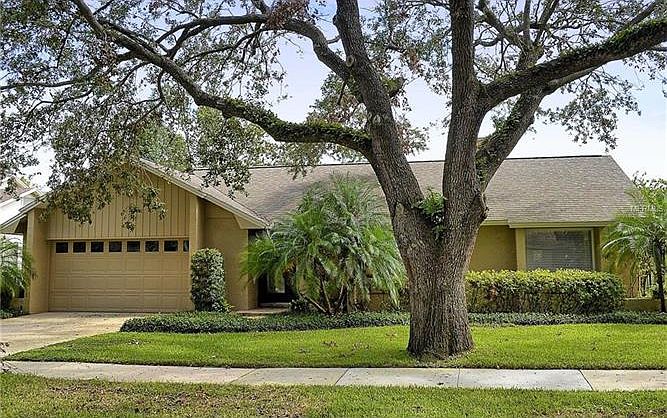 1st image of 1563 Golfside Dr