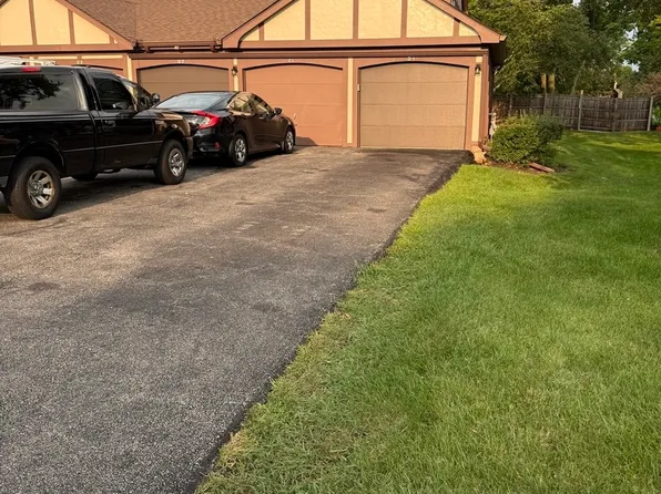 4980 Kimball Hill Dr APT D1, Rolling Meadows, IL 60008
