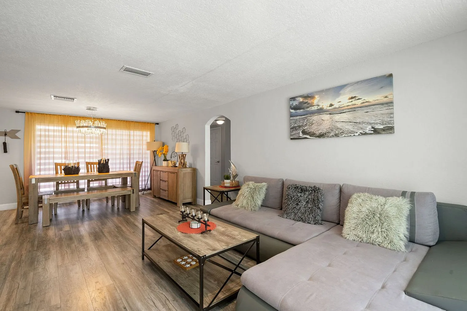 3 bed, 2.0 bath, $4,286 — Photo 1