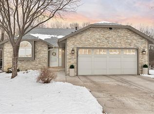 3340 Minnesota Ln N, Plymouth, MN 55447