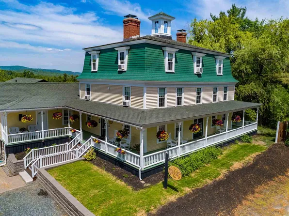 53 Parade Rd, Meredith, NH 03253