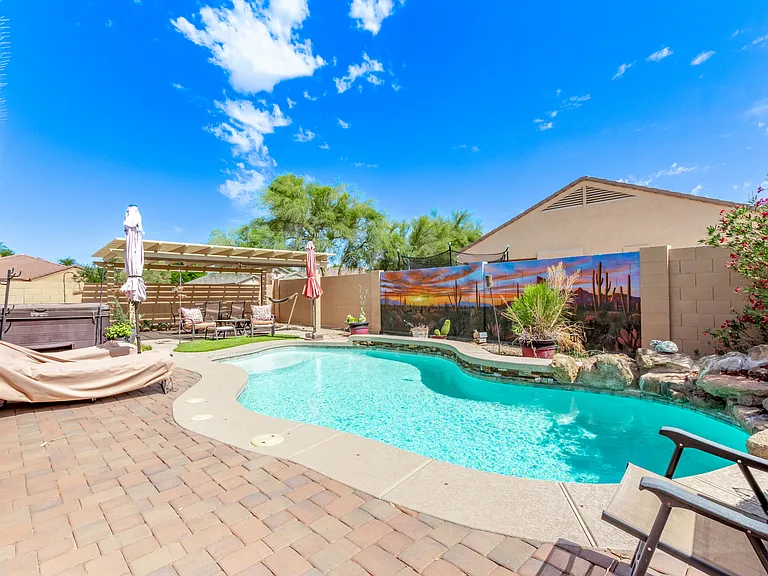 729 W Silver Reef Dr — Photo 17