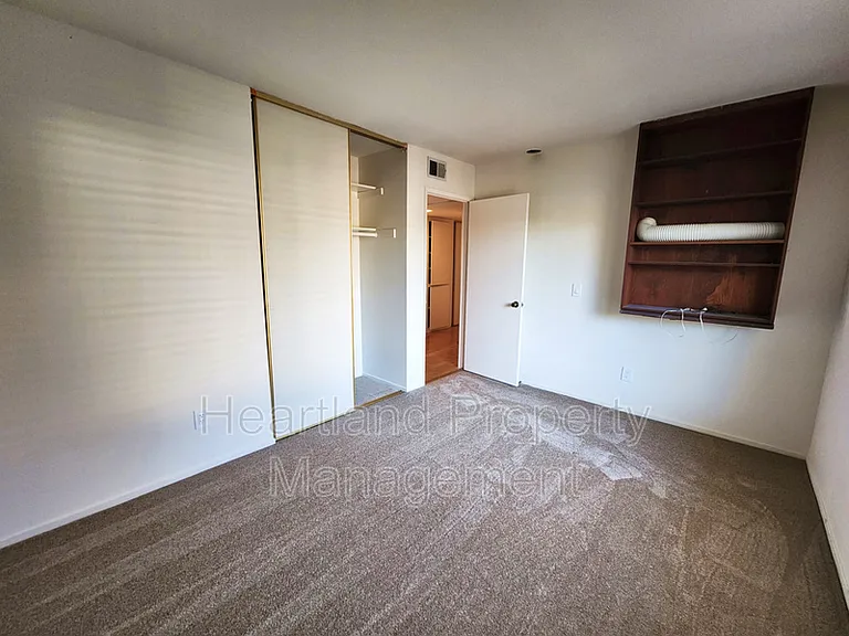 11323 Tribuna Ave — Photo 8
