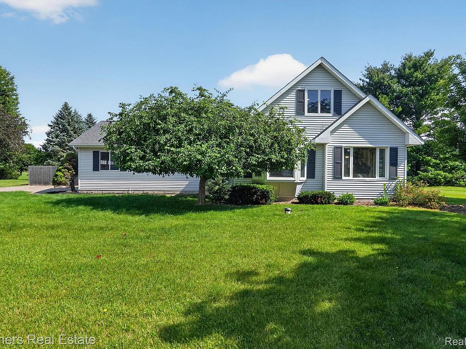 1st image of 9145 Apple Orchard Dr