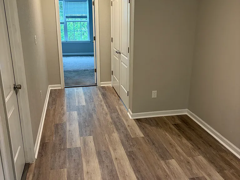 920 Douglas Ave — Photo 19