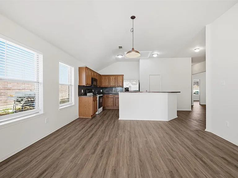 518 Niagara Falls Dr — Photo 21