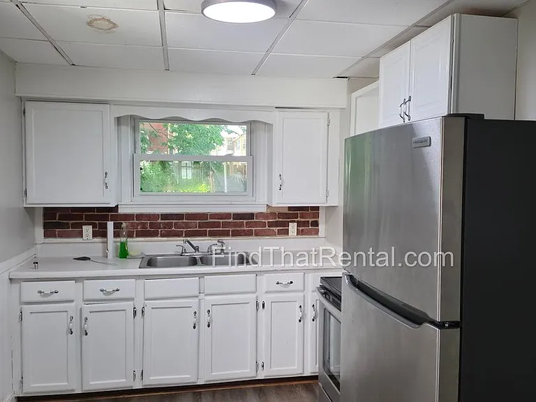 136 W Church Ave — Photo 28