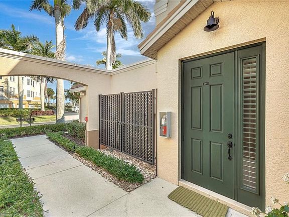 3rd image of 11089 Harbour Yacht CT #3