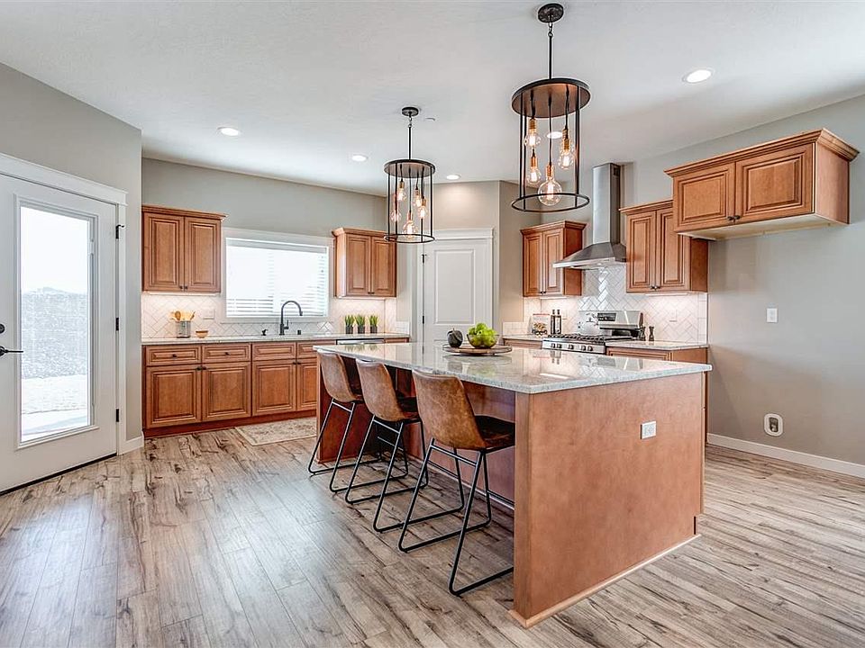 1st image of 2482 Brodie Ln
