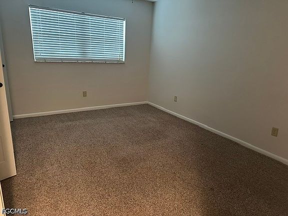 4th image of 1518 Edgewater Cir APT 2A