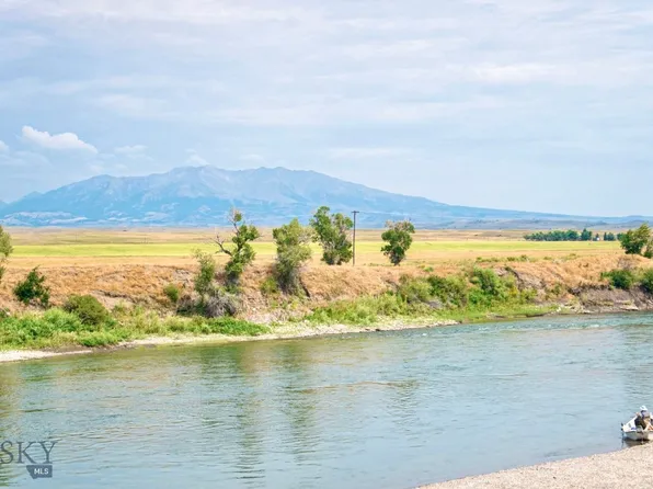 204 Hunter Ave, Springdale, MT 59082