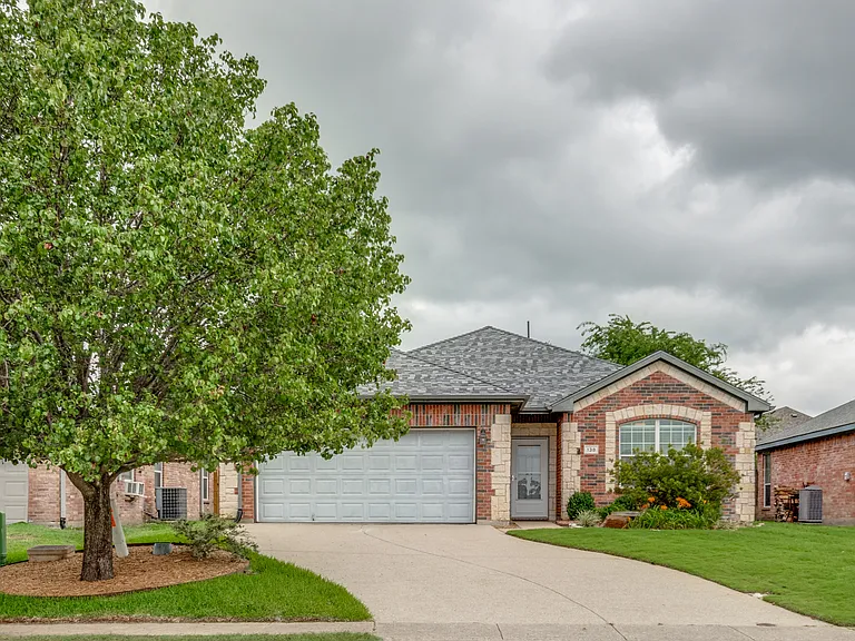 138 Lipan St — Photo 1