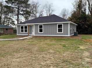76 Fincher Ln, Loxley, AL 36551